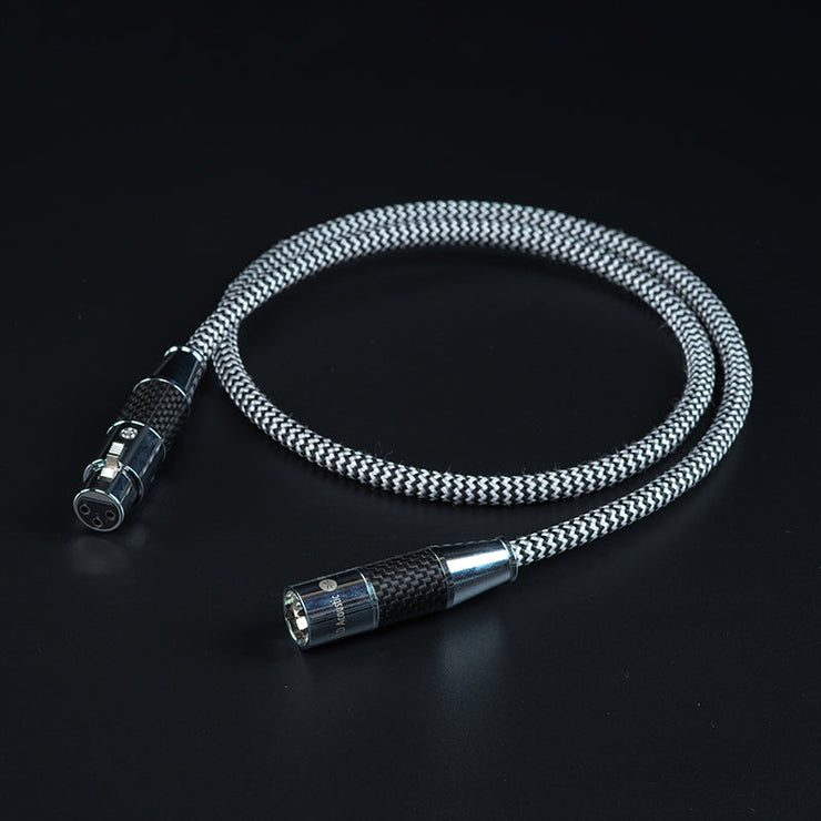 Lion AES Cable